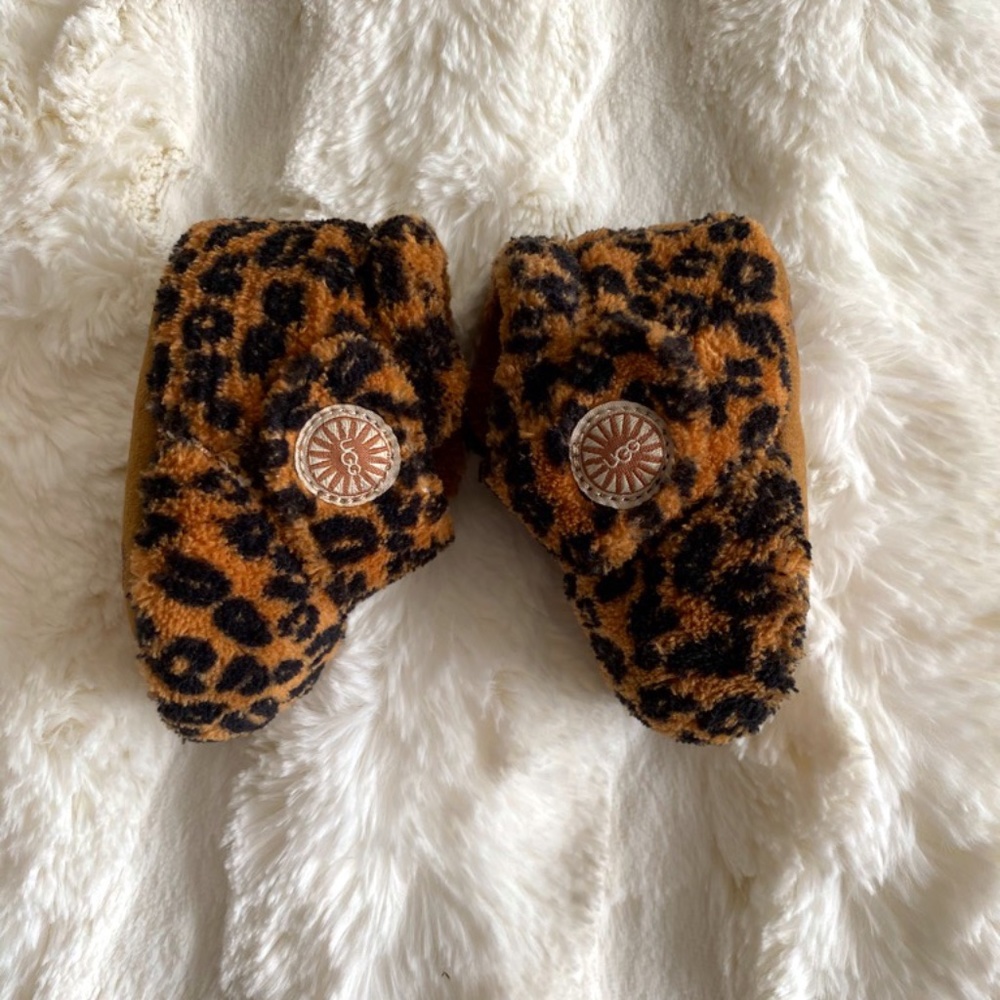 UGG Bixbee Baby Booties